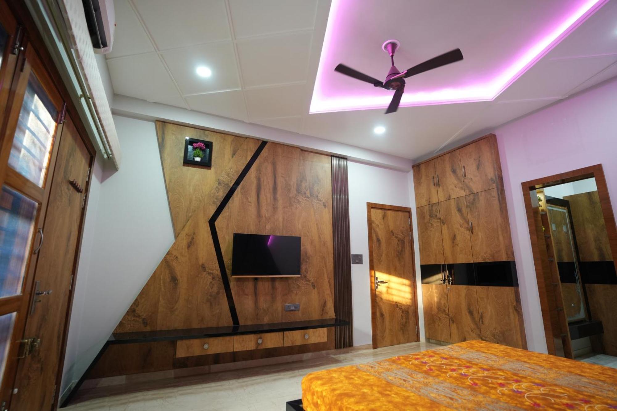 Ringas Amritam Palace A Luxury Ac Home Stay מראה חיצוני תמונה