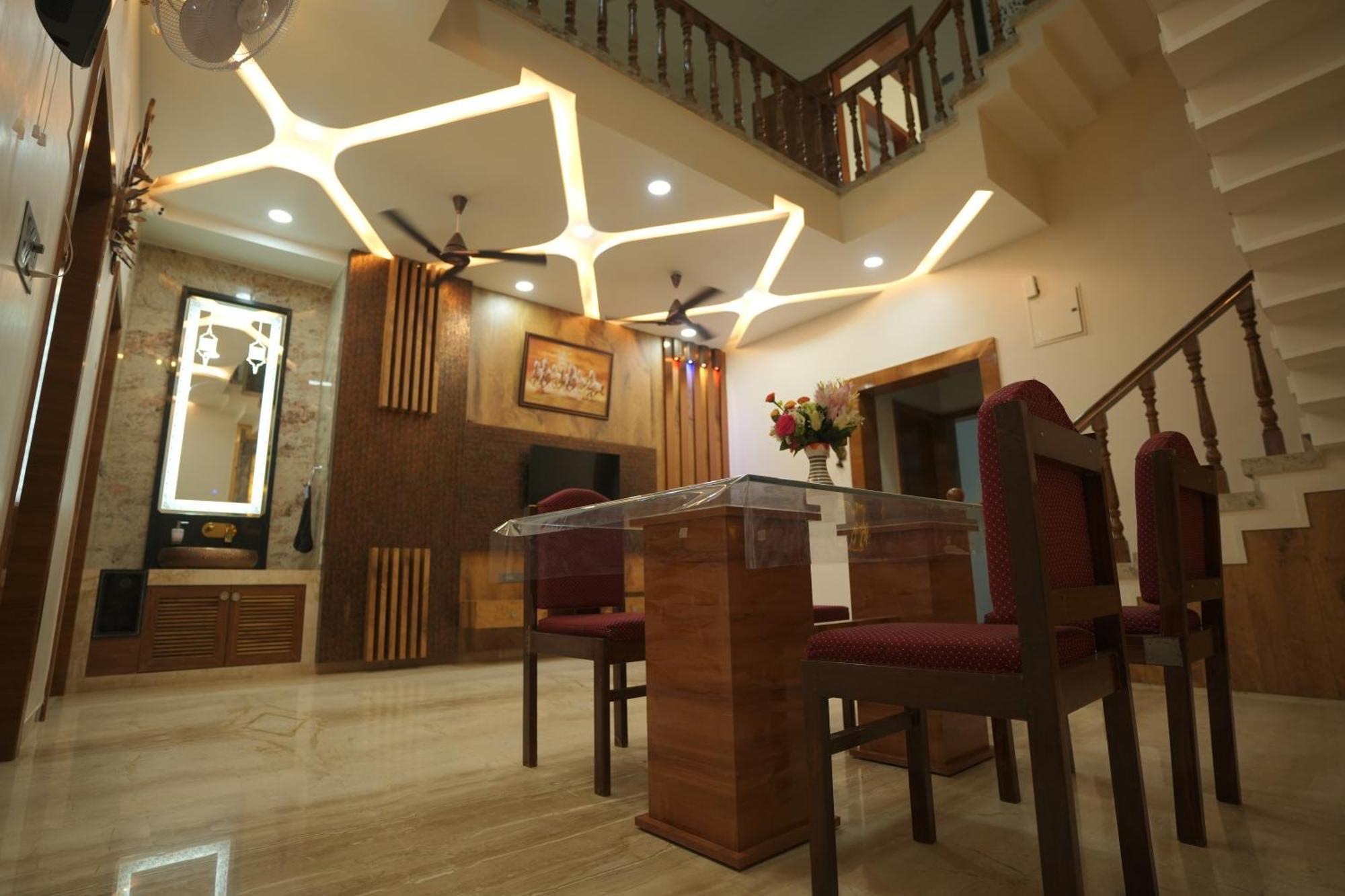 Ringas Amritam Palace A Luxury Ac Home Stay מראה חיצוני תמונה