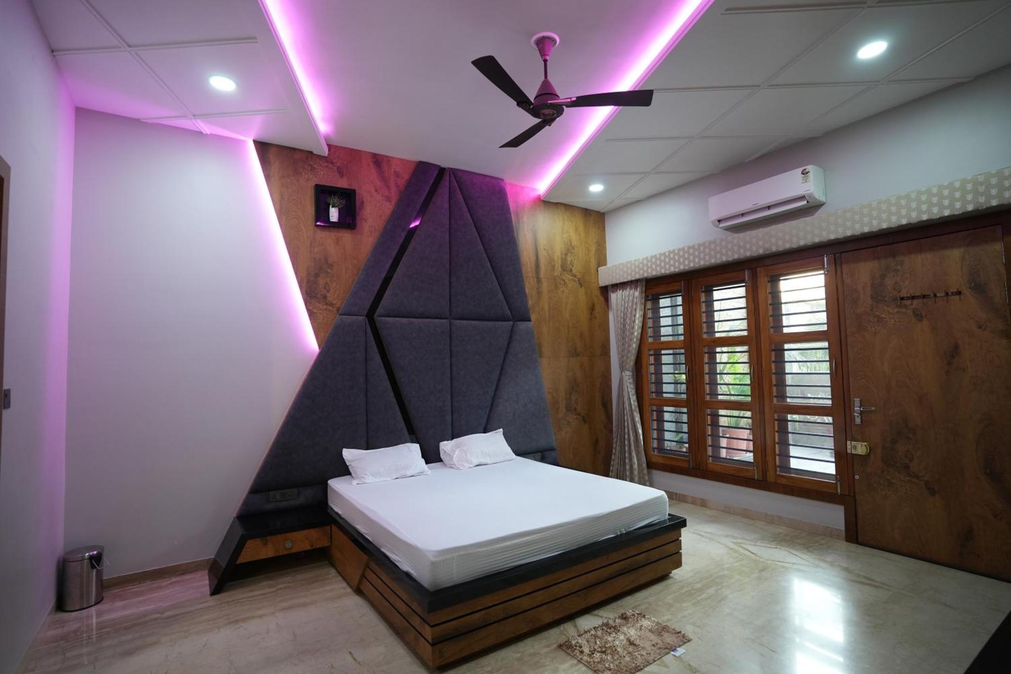 Ringas Amritam Palace A Luxury Ac Home Stay מראה חיצוני תמונה